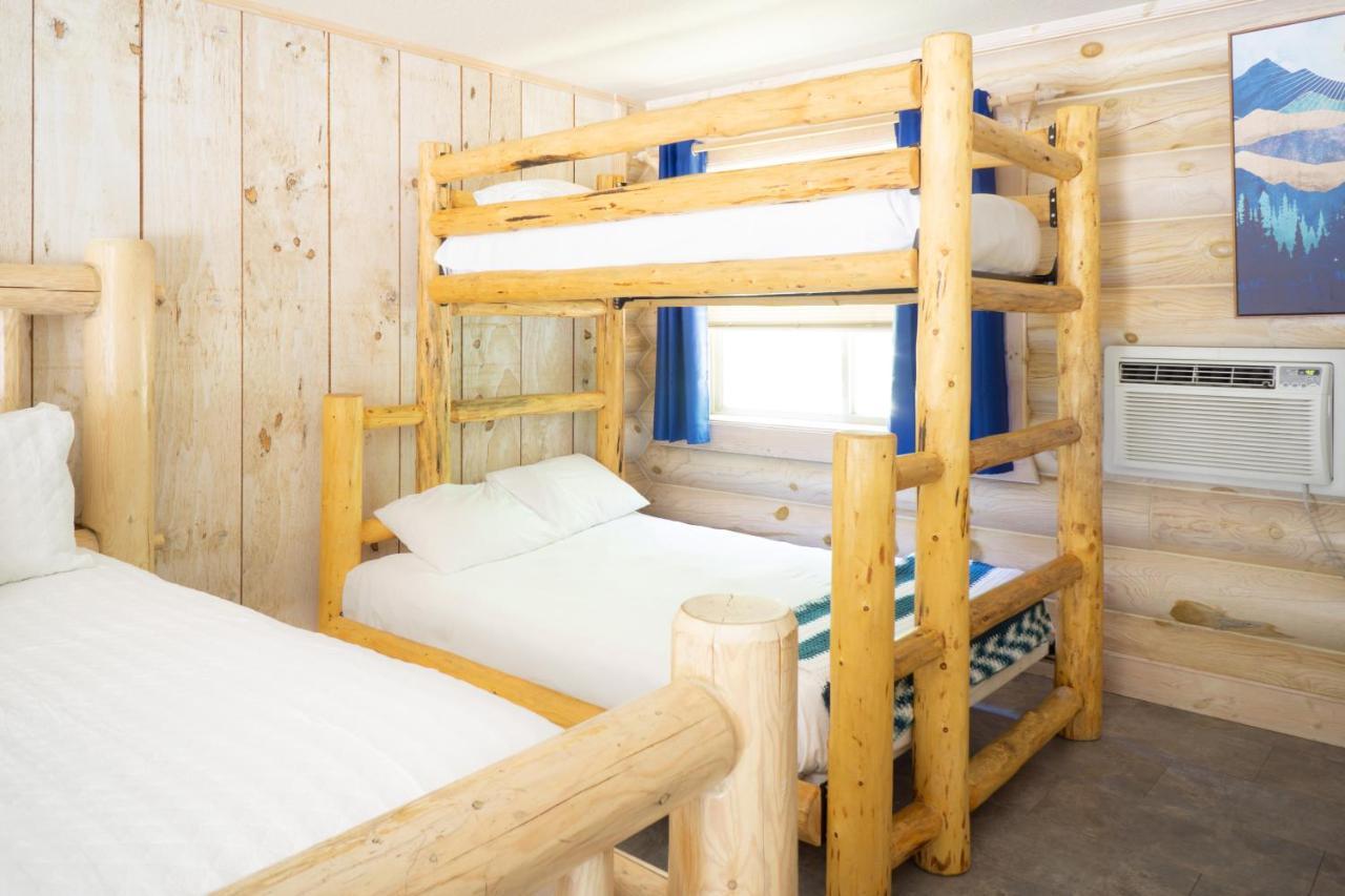 Log Inn Bonners Ferry Dış mekan fotoğraf