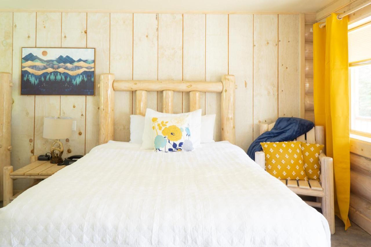 Log Inn Bonners Ferry Dış mekan fotoğraf